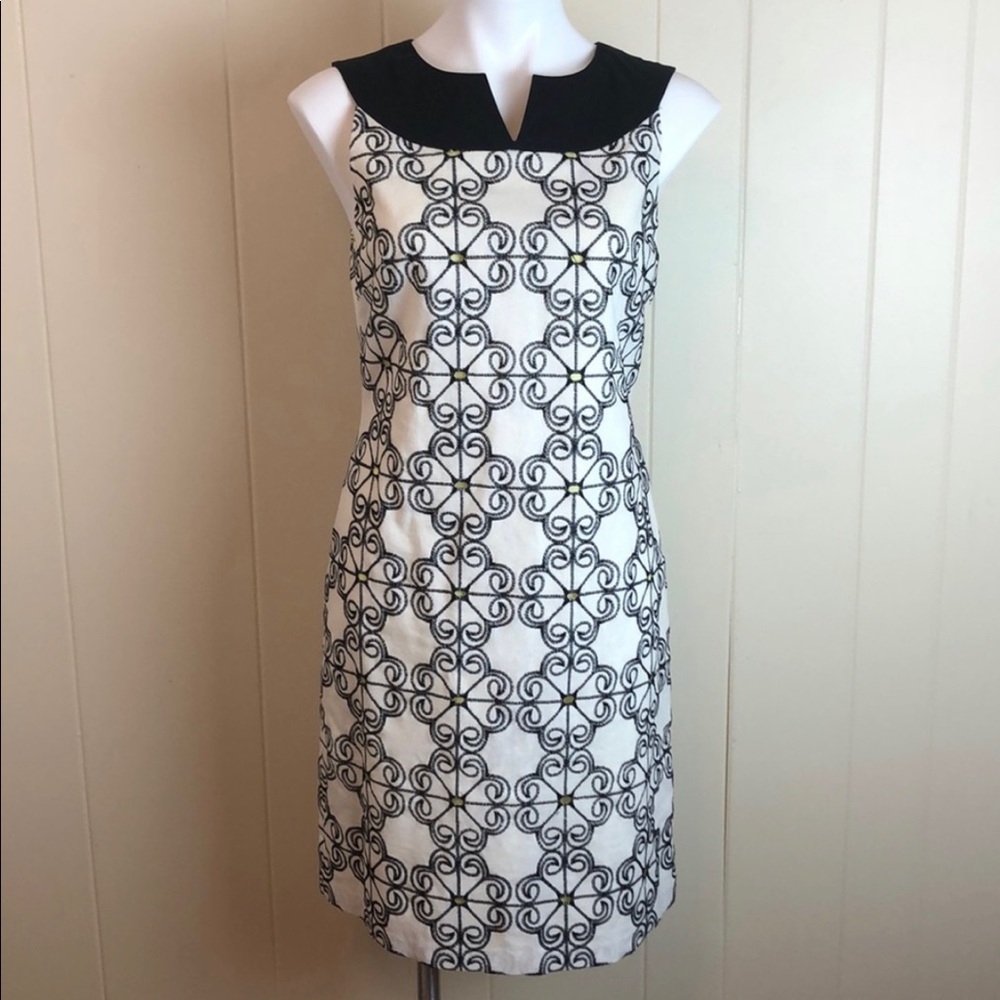 Adrianna Papell Sleeveless Dress